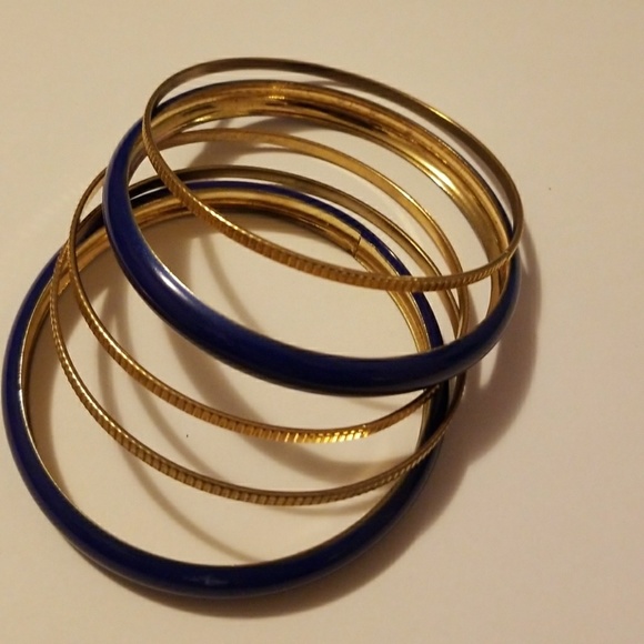 5 Bracelet Bundle - Picture 2 of 3